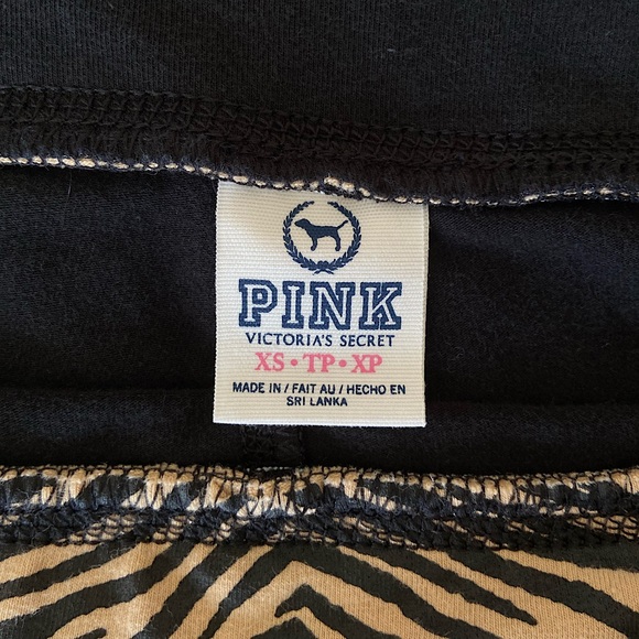 SOLD • PINK cheetah/zebra print flare leggings - Picture 6 of 8